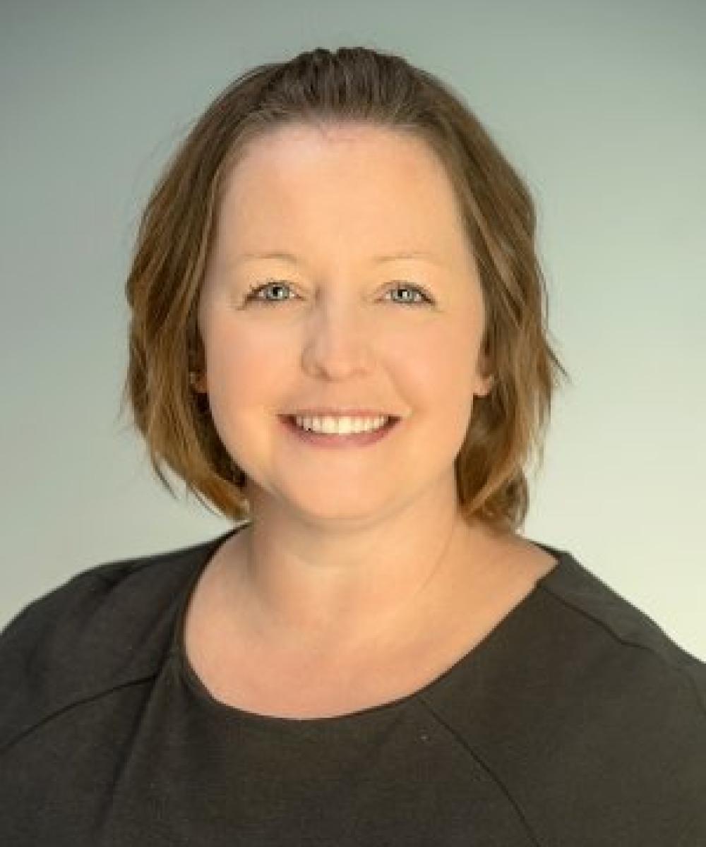 Updated- Rhonda headshot